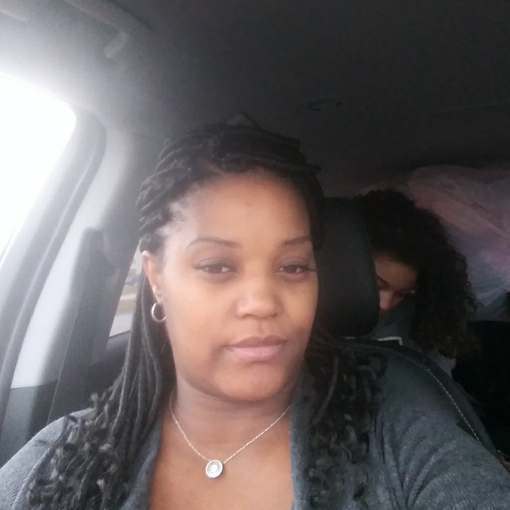 Meet your Posher, Dorcas